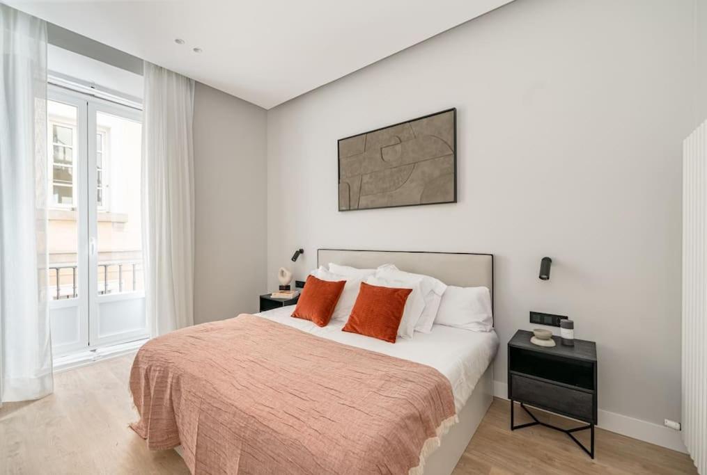 Centro XIII Calle De La Paz 2Br 2Bh มาดริด ภายนอก รูปภาพ