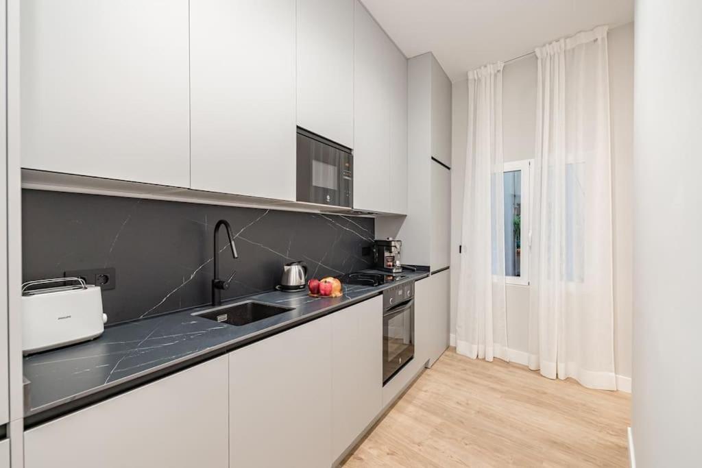 Centro XIII Calle De La Paz 2Br 2Bh มาดริด ภายนอก รูปภาพ